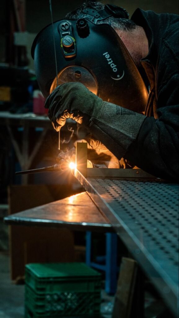 Communication strategies for multicultural welding teams